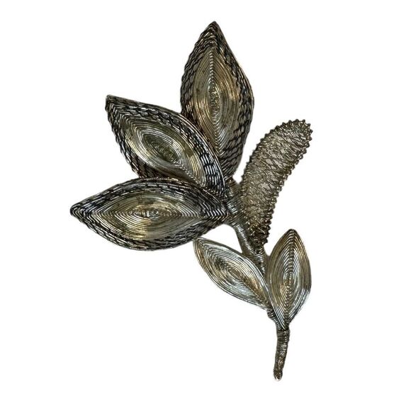 Vintage Spun Silver wire wrapped leaf brooch - Picture 3 of 7